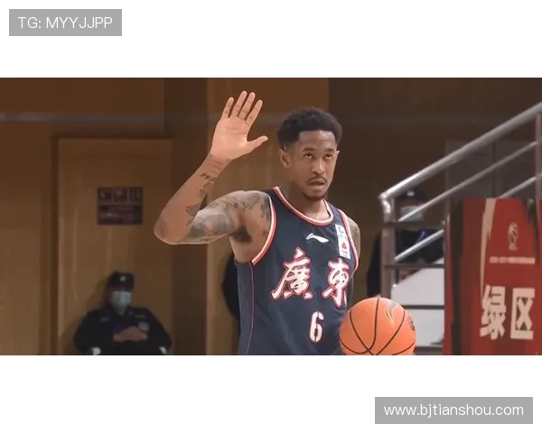 张帆慢热开局投篮回暖逐步找回手感助力球队反弹稳定输出掌控比赛节奏